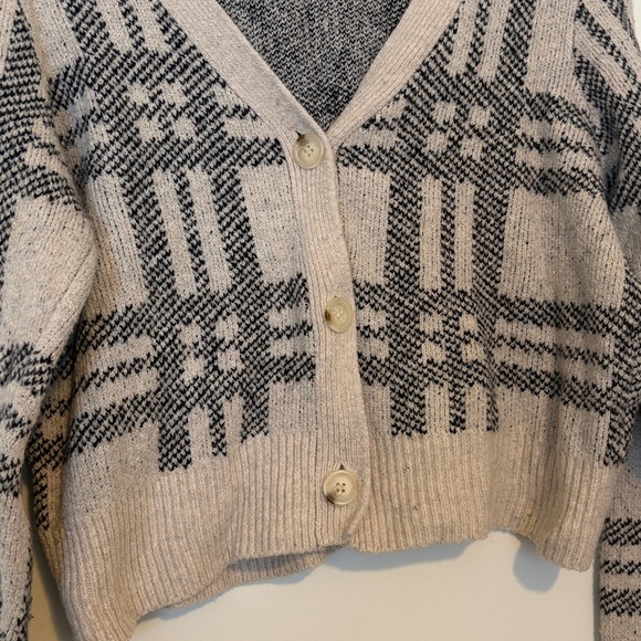 William Rast Cropped Cardigan, Large - Picture 4 of 10